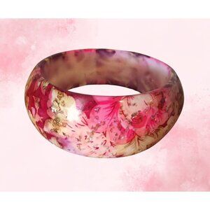 Vintage 80s Acrylic Bangle with Pink and Yellow Abstract Floral Design